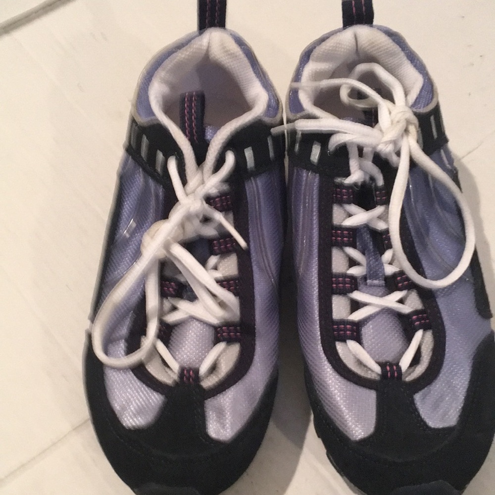 NWOT SOHO Sneakers for Men